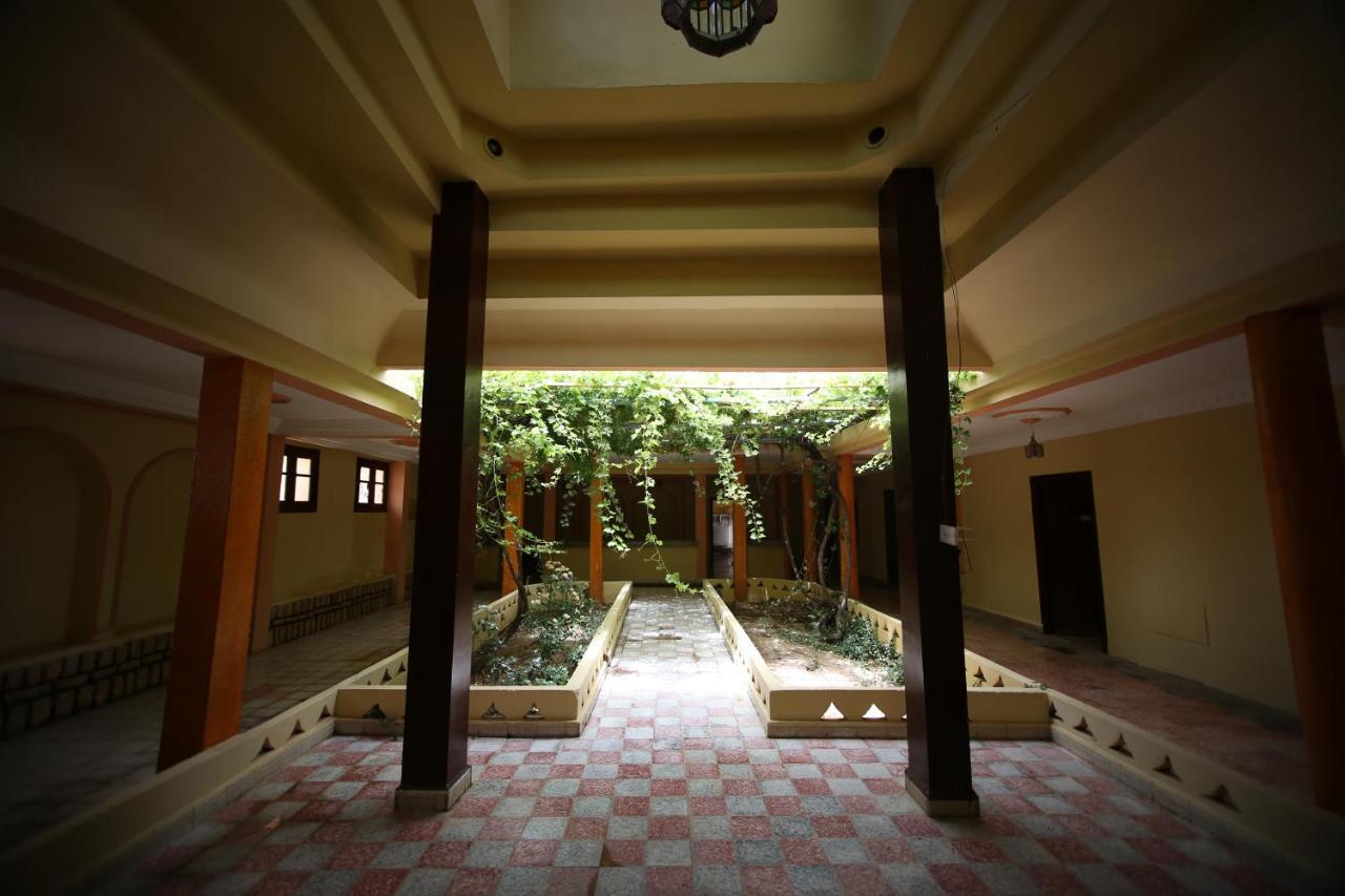 Auberge Jaafar มิเดลท์ ภายนอก รูปภาพ